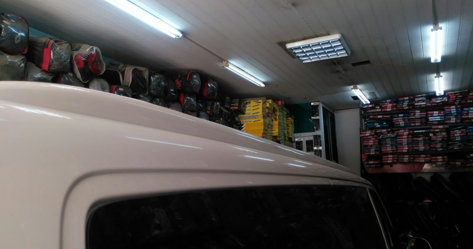 Volkswagen Transporter T. T7 Yapışık Tavan Çıtası Fiberglass (uzun Şase İle Uyumlu)