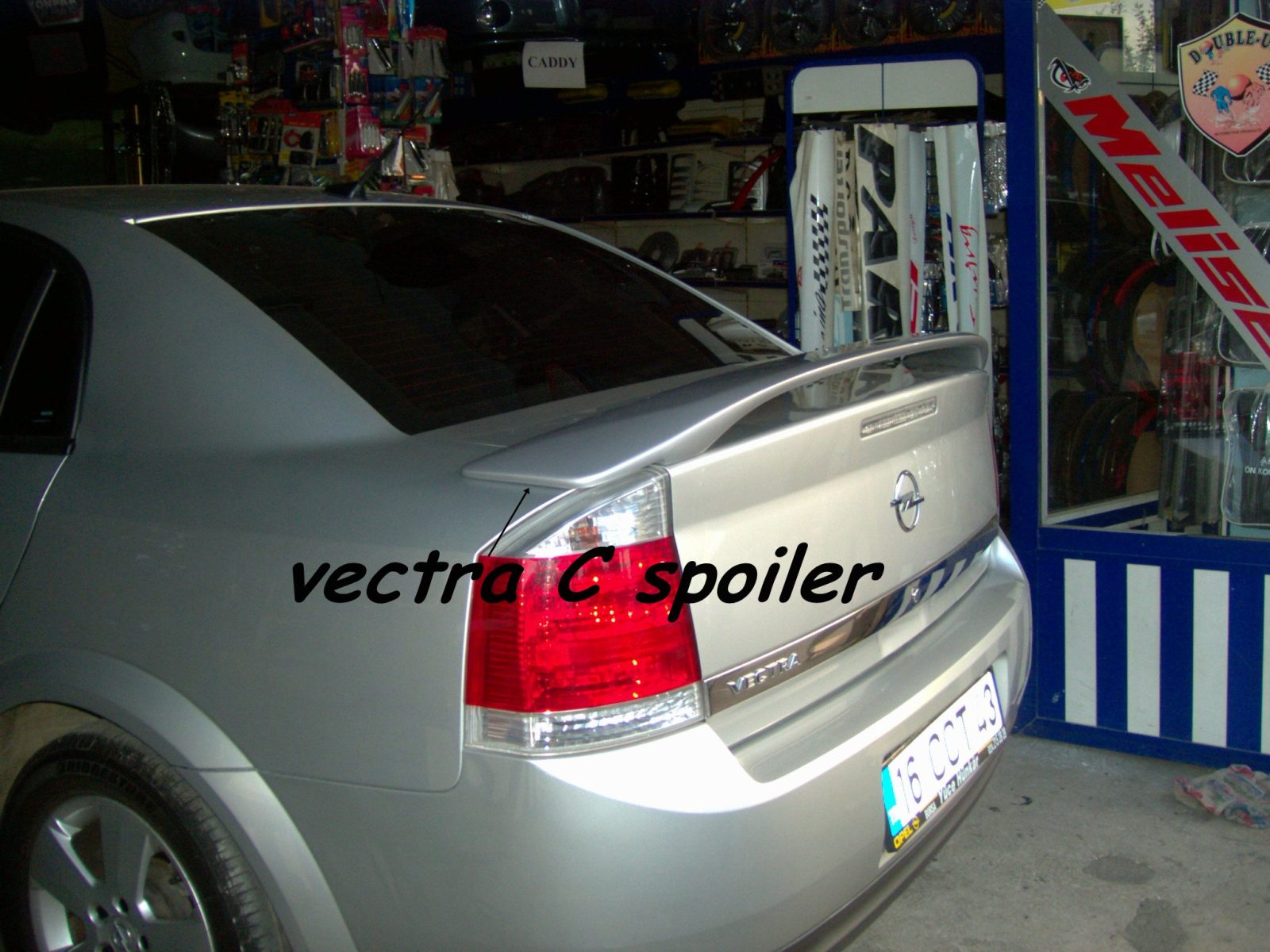 Opel Vectra C Spoiler Ayaklı Işık Yok Fiberglass
