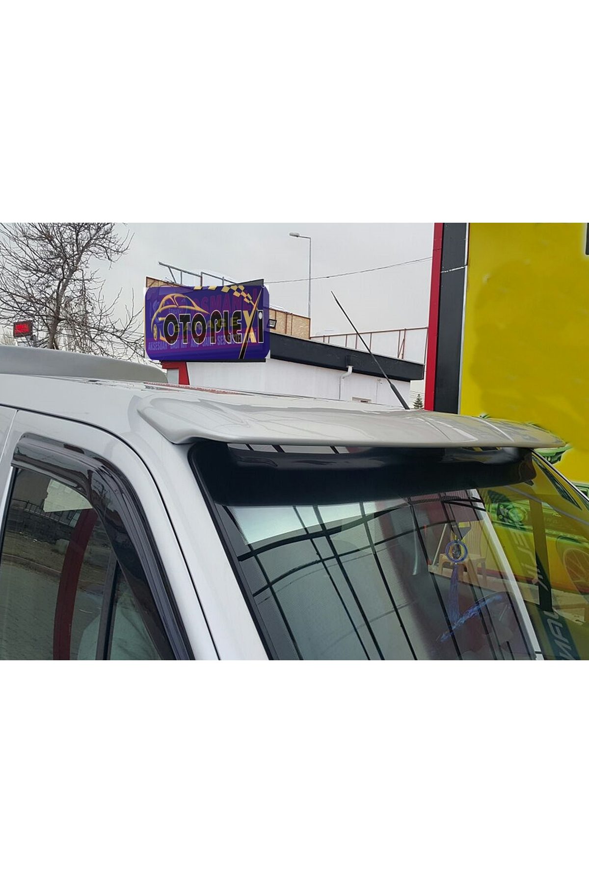 Ford Connect Ön Cam Güneşlik Ön Şapka Boyasız Astarlı 2003-2014