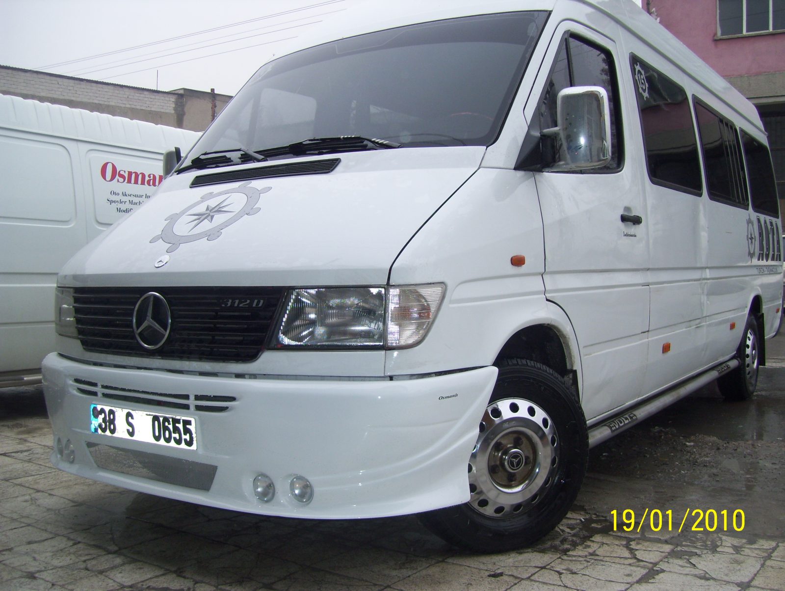Mercedes-Benz Sprinter 312 Yuvarlak Sisli Tampon