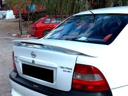 Opel Vectra B 1996-2002 Spoiler Ayaklı Işıklı Fiberglass