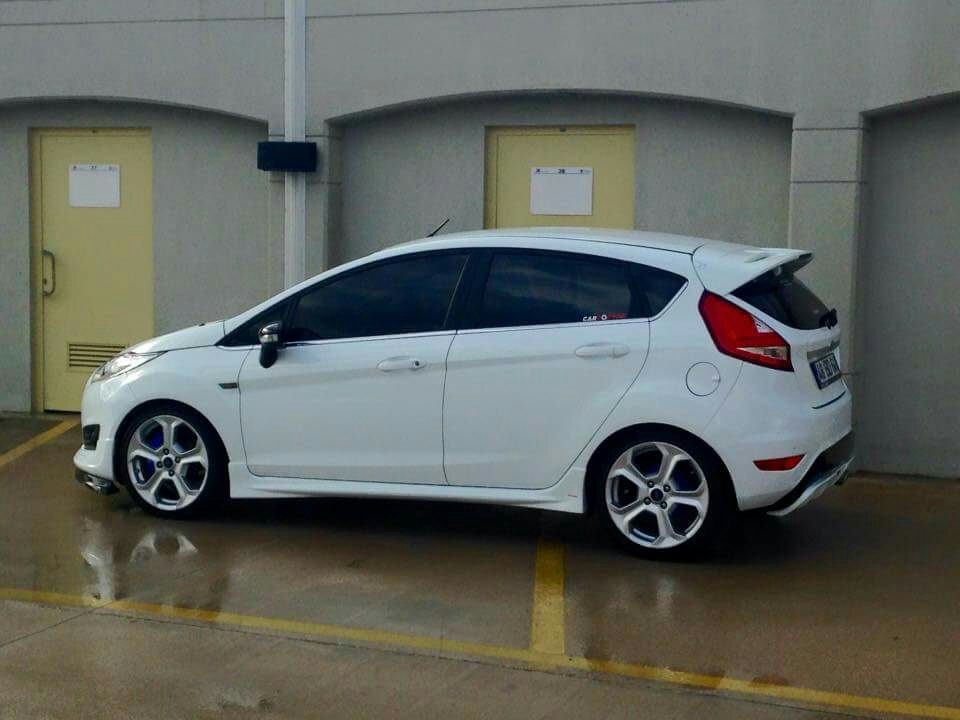 Ford Fiesta 2009+ Marşpiyel