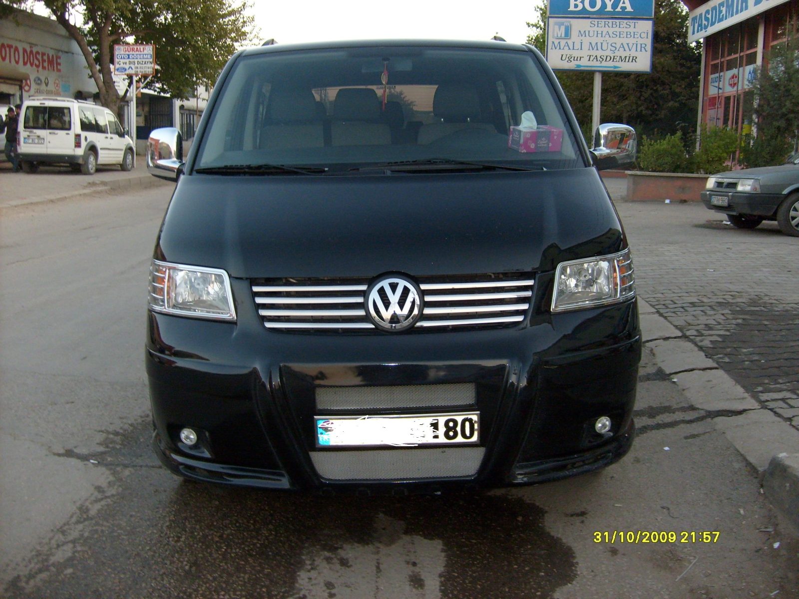 Volkswagen Transporter T. T5 Ön Tampon Komple Siyah Görüntü