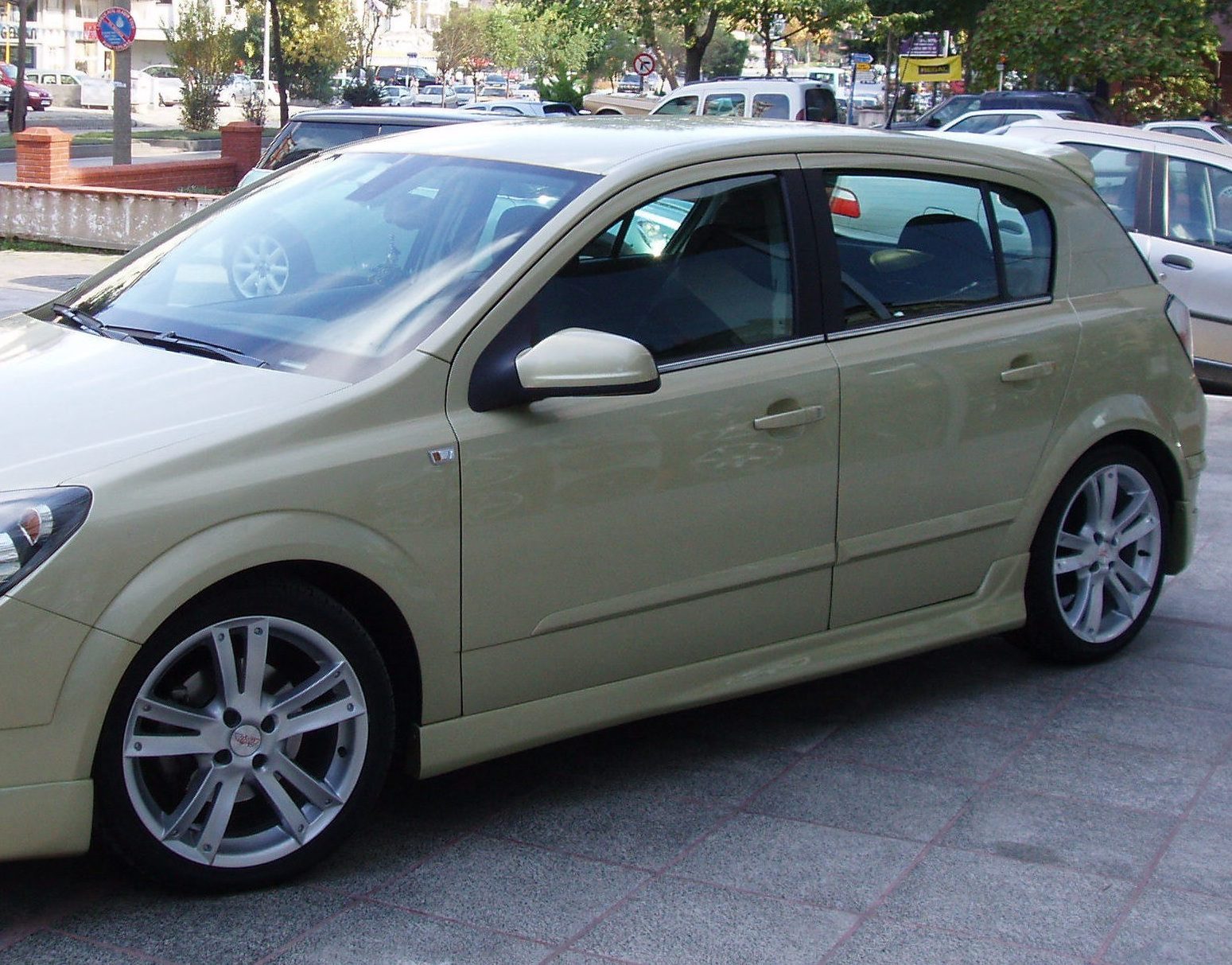 Opel Astra H Marşpiyel Takım