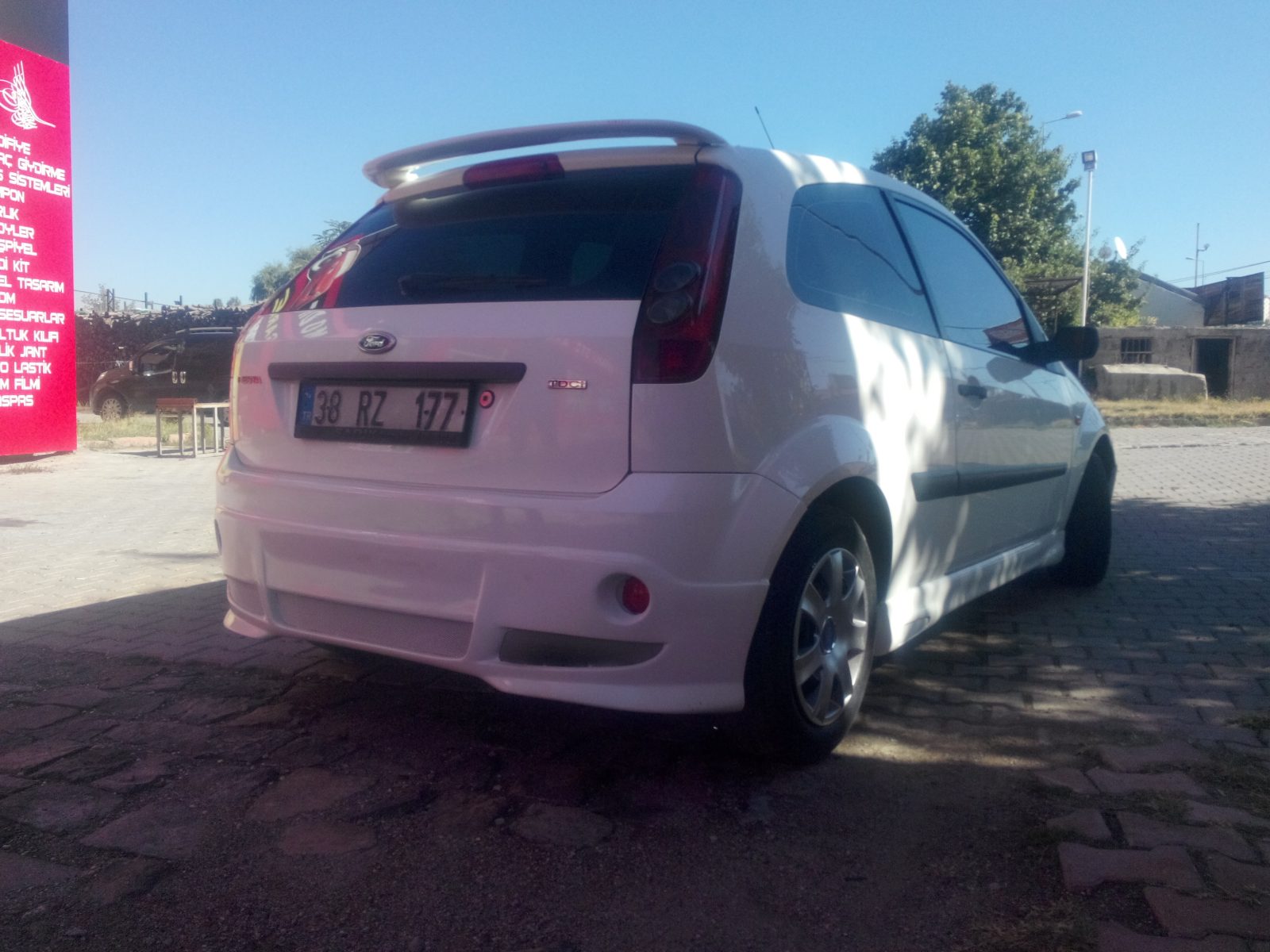 Ford Fiesta Ayaklı Spoyler(tek Kapı İle Uyumlu)