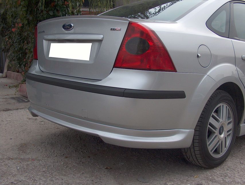 Ford Focus 2,5 Sedan Uyumlu Anatomik Spoiler Fiber