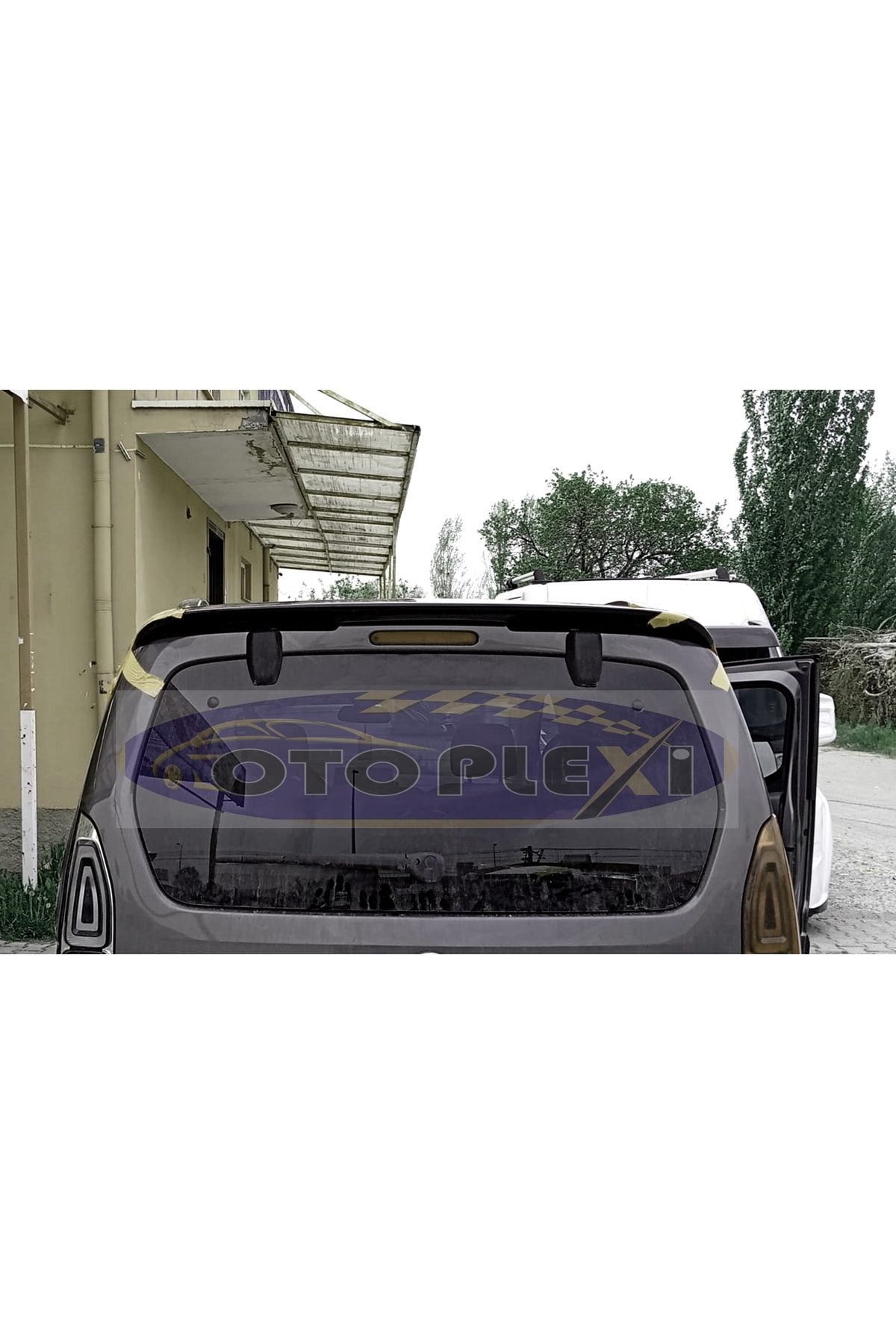 Opel Combo Bagaj Rüzgarlık Anatomik Spoiler Parlak Siyah Boyalı 2022+