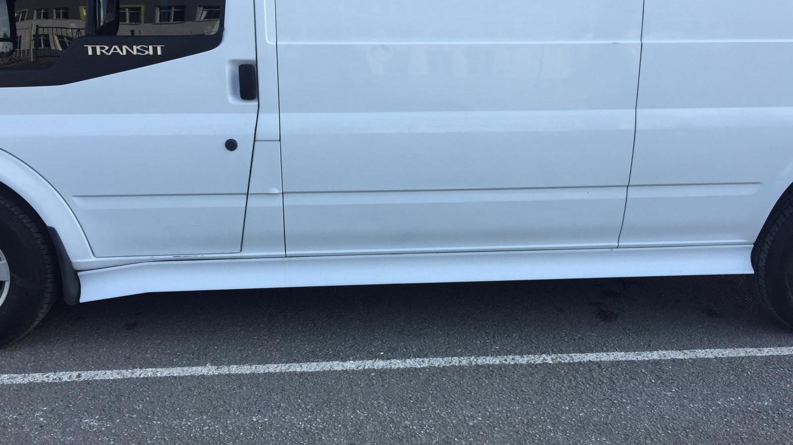 Ford Transit Orta Kasa Kısa Şase Marşpiyel Plastik (2.10CM Ölçü)